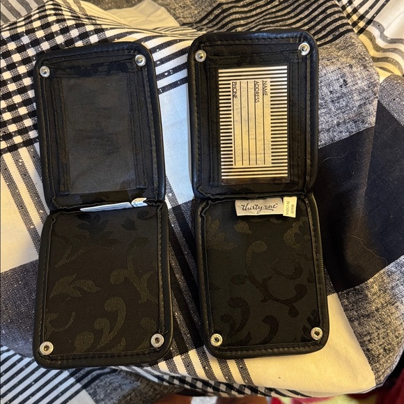 THIRTY-ONE LUGGAGE TAGS IN BLACK PARISIAN JACQUARD - Picture 6 of 8